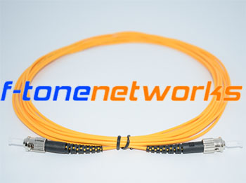 电信级SC/UPC-SC/UPC多模万兆10G单芯OM4光纤跳线